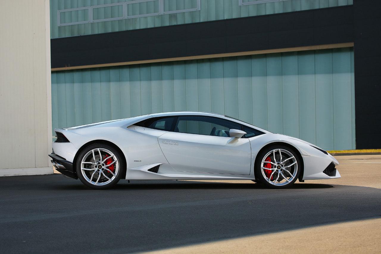 Huracan production line 34