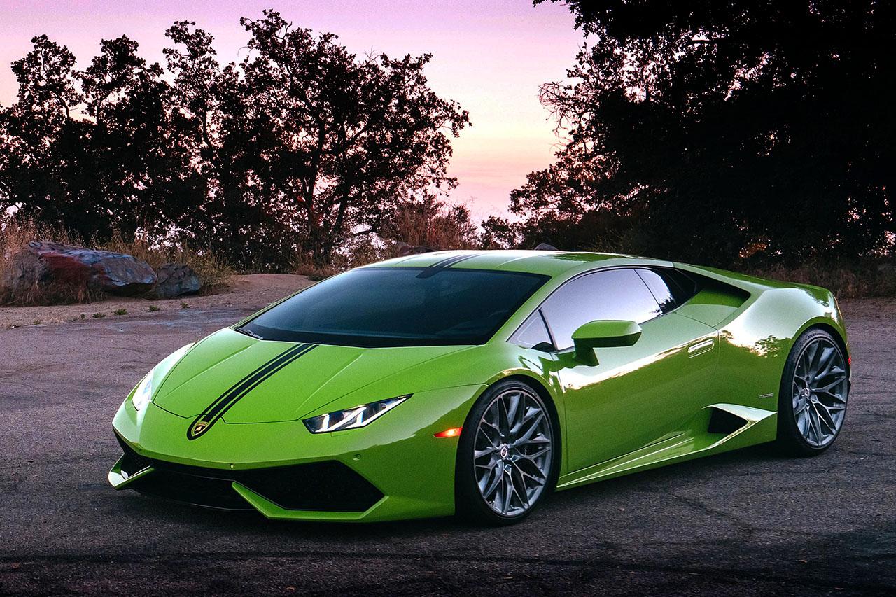 How much does it cost to rent a lamborghini?