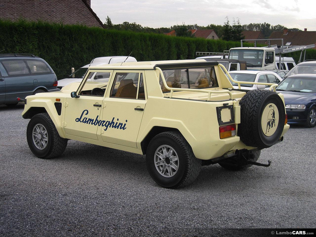 Lamborghini lm002 52