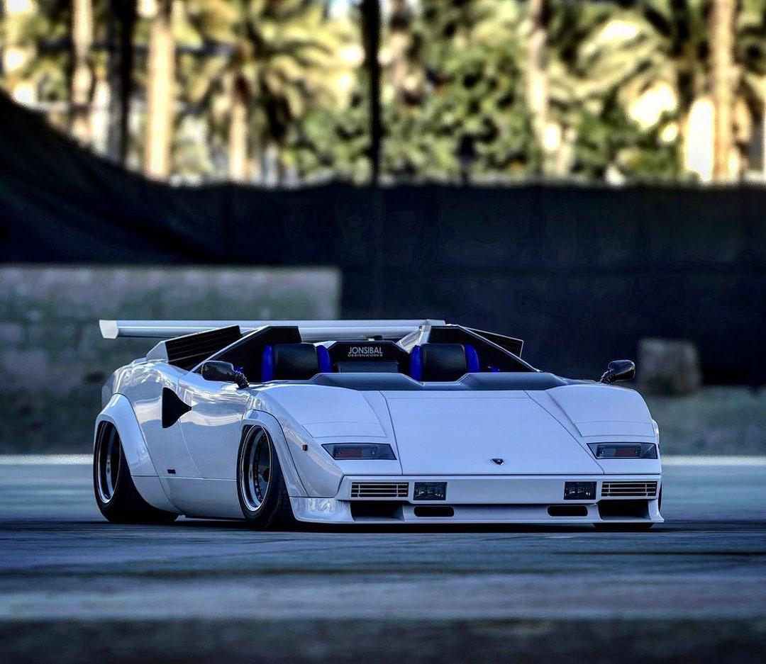 We will probably never see a countach speedster or barchetta in real life, but i have already seen convertible versions of a countach replica, so that might be another possibility.
