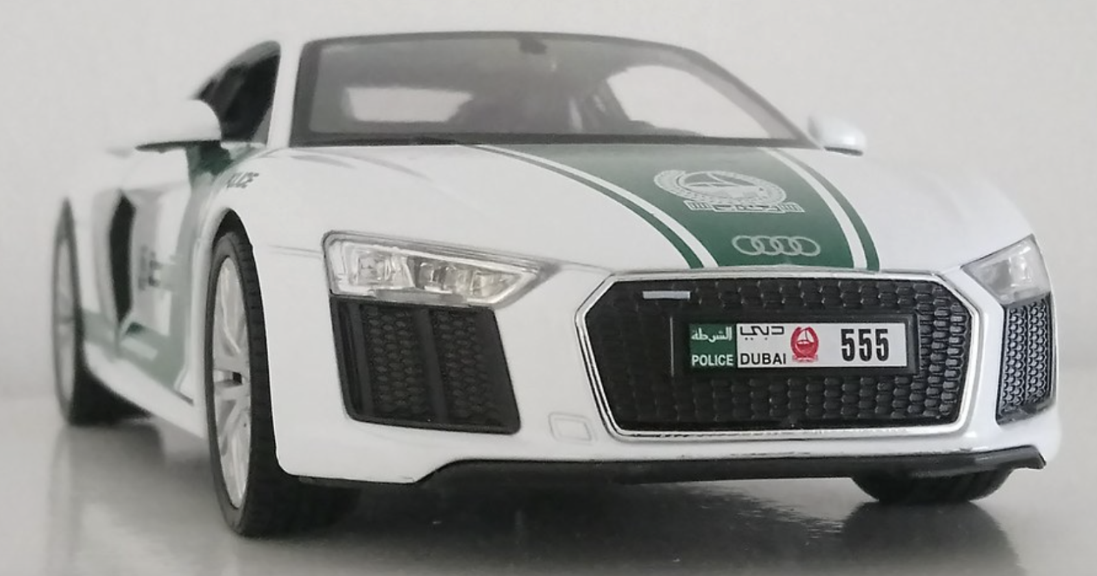 Audi r8 dubai police car