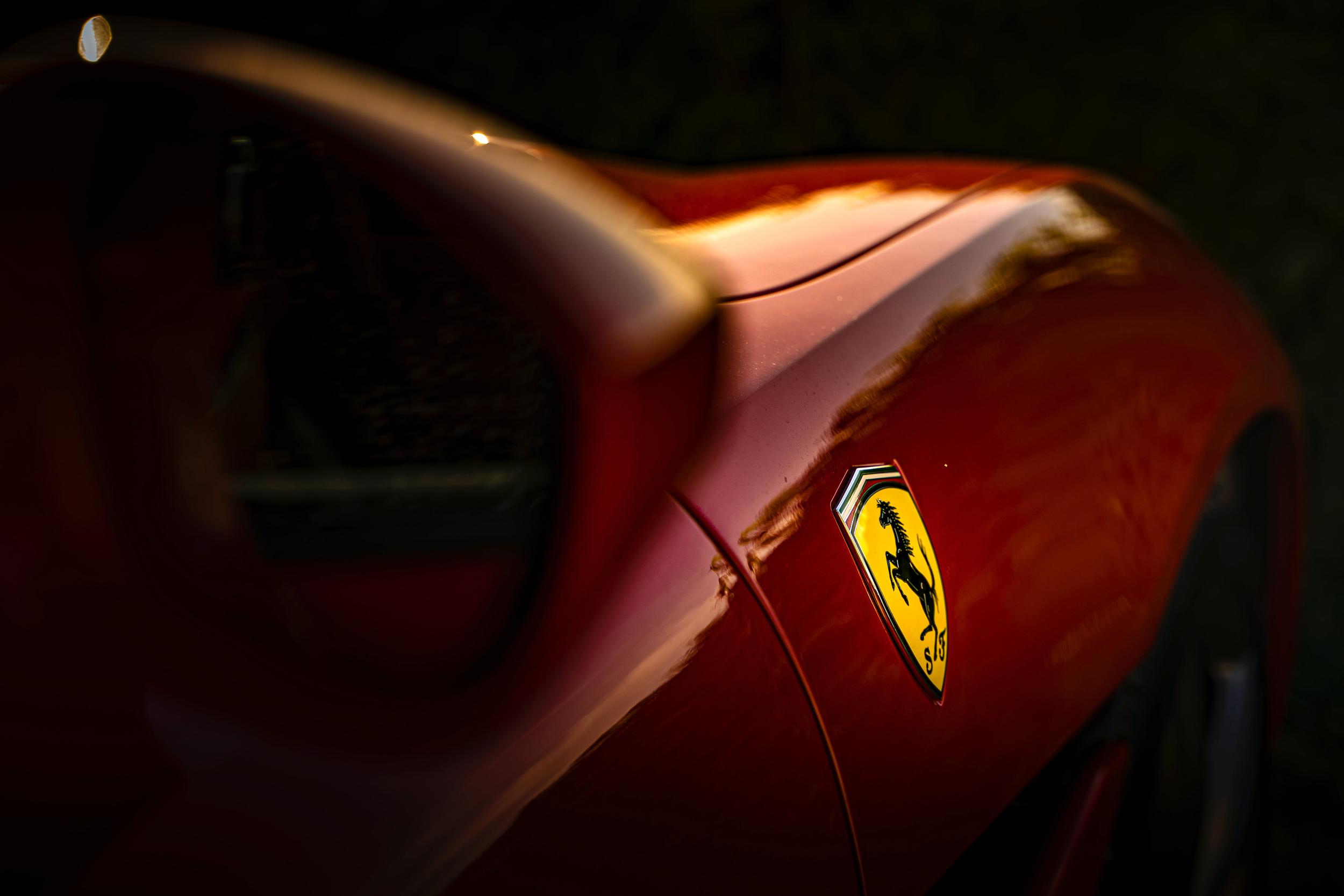 Ferrari cars that look like a chevy corvette