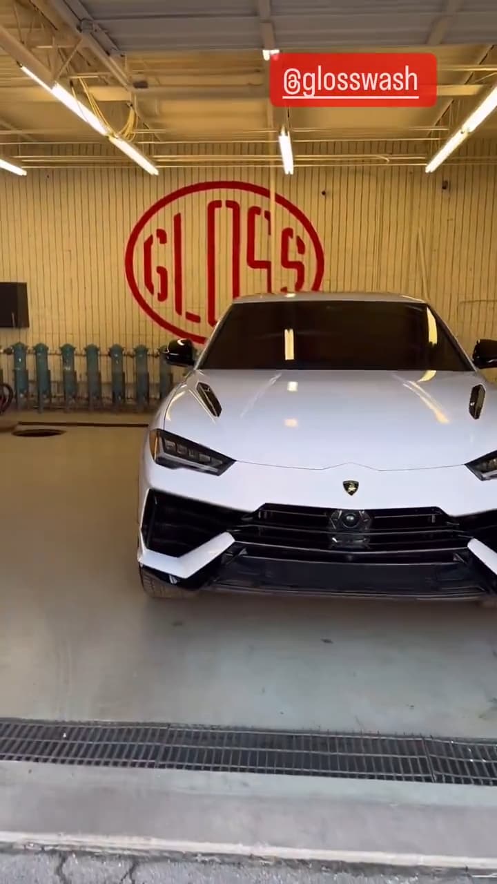 Shedeur Sanders Lamborghini Urus
