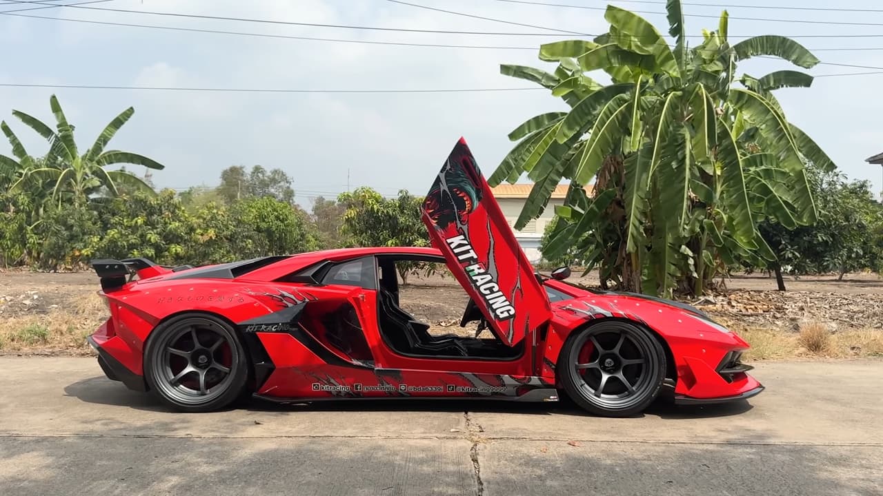 Lamborghini Aventador SVJ replica