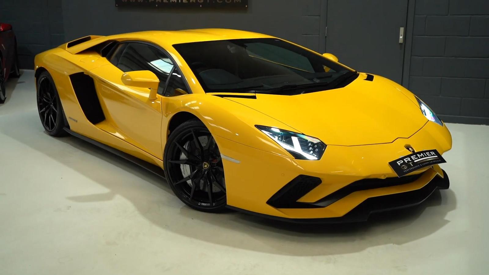 10 Best Lamborghini Colors That Never Go Out of Trend - LamboCars